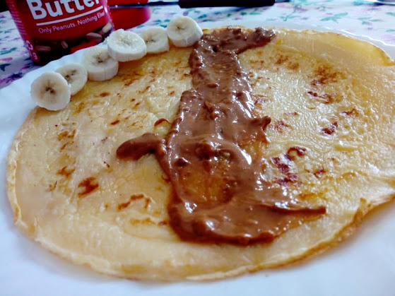 crepe com manteiga de amendoim