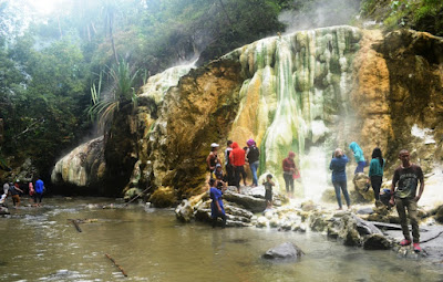 Kawah Biru Tinggi Raja