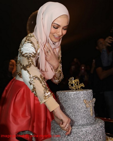 MYARTIS COM MYARTIS MY ARTIS KEK  BIRTHDAY NEELOFA 