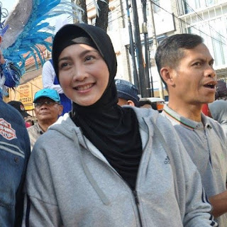 Profil dan Biodata Lengkap Artis Desy Ratnasari