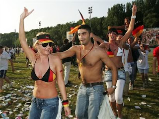 Fifa World Cup 2010 : German Fanatic Fans Party Photos