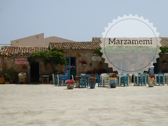 Cosa vedere a Marzamemi: l'incantevole borgo siciliano. la piazza