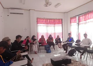 Forum Dialogis Mahasiswa dan Forum Masyarakat Peduli Demokrasi Kabupaten Tubaba, pada Sabtu (16/9/2023).