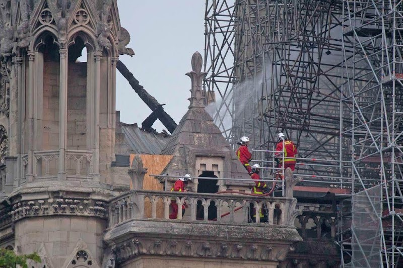 Notre Dame, en fotos: el día después de la tragedia que castigó al corazón de París