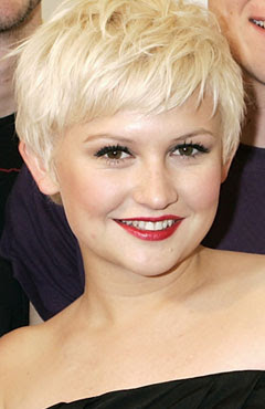 Short Hairstyles for Women with Round Faces