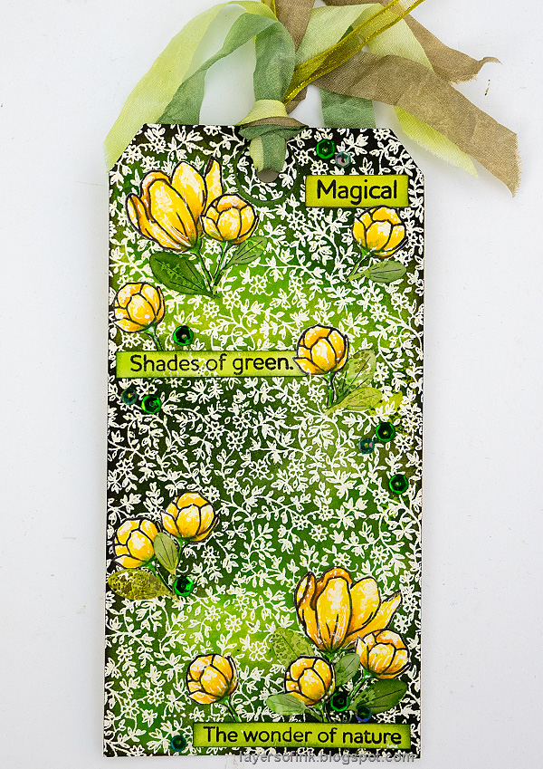 Layers of ink - Yellow spring flowers tag tutorial by Anna-Karin Evaldsson.