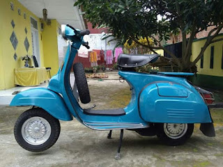 Di jual cepat motor antik (Vespa) Super blue thn 75