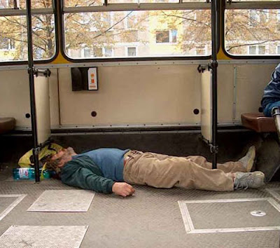 Hilarious Photos Of Funny Drunk People