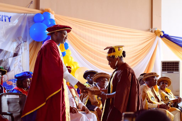 Femi Otedola inaugurated as the Chancellor of Augustine University, gives N750million Naira to 750 students