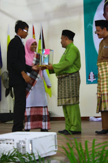 Sekolah Menengah Sains Rembau: Majlis Persaraan Pengetua ...