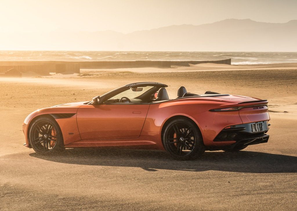 2020 Aston Martin DBS Superleggera Volante