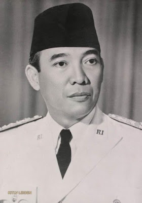 Biografi Lengkap Ir Soekarno