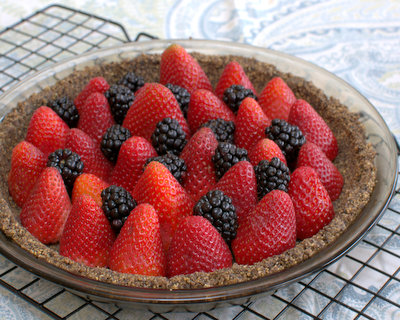 Fresh Strawberry Pie ♥ KitchenParade.com, with a homemade chocolate cookie crumb crust, cool, light and refreshing. Only 200 Calories. Weight Watchers Friendly. Make It Today, Serve It Tomorrow. Low Cal. Low Carb.