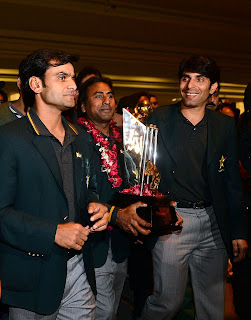 Both Captain of Pakistan Cricket Team MISBAH & HAFEEZ with Trophy