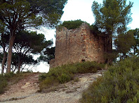Els murs del sud-est i del sud-oest de la Torre del Clos