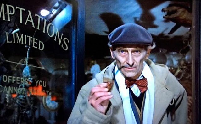 Peter Cushing in From Beyond the Grave (1973)