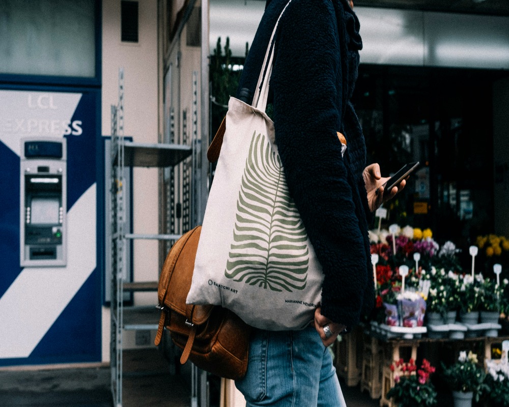 Essential Items Every Mum Should Carry for Peace of Mind