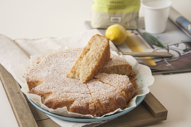 Torta allo yogurt senza burro e senza uova