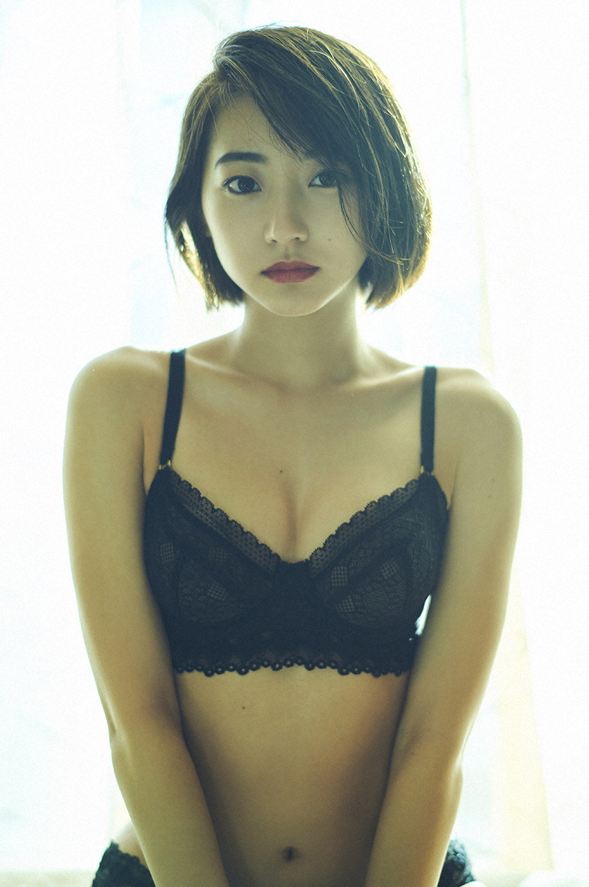 Rena Takeda – Japanese Model in Sexy Lingerie