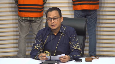 ASN di Sidoarjo Terjaring OTT KPK, Sejumlah Orang Diamankan