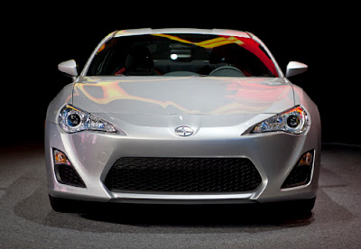 2013 scion frs front view