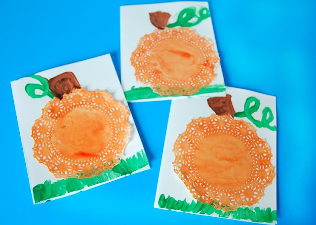 Fall pumpkin craft for preschool kids