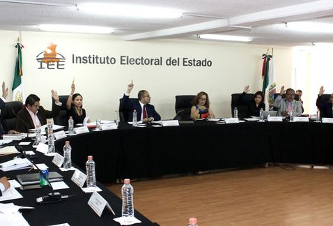 Estados/ Notifican a consejeros del IEE de Puebla su destitución