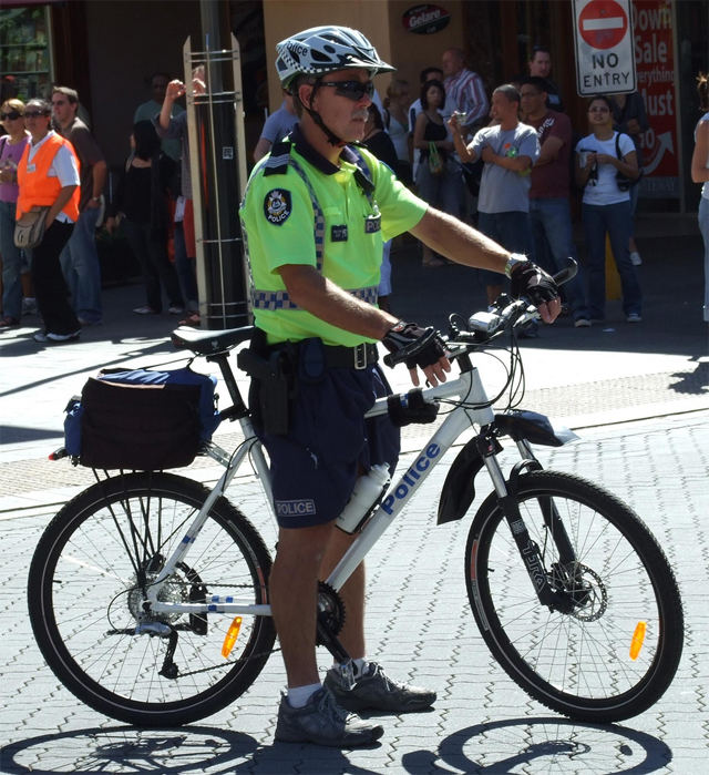 Policiamento de bicicleta é mais humano