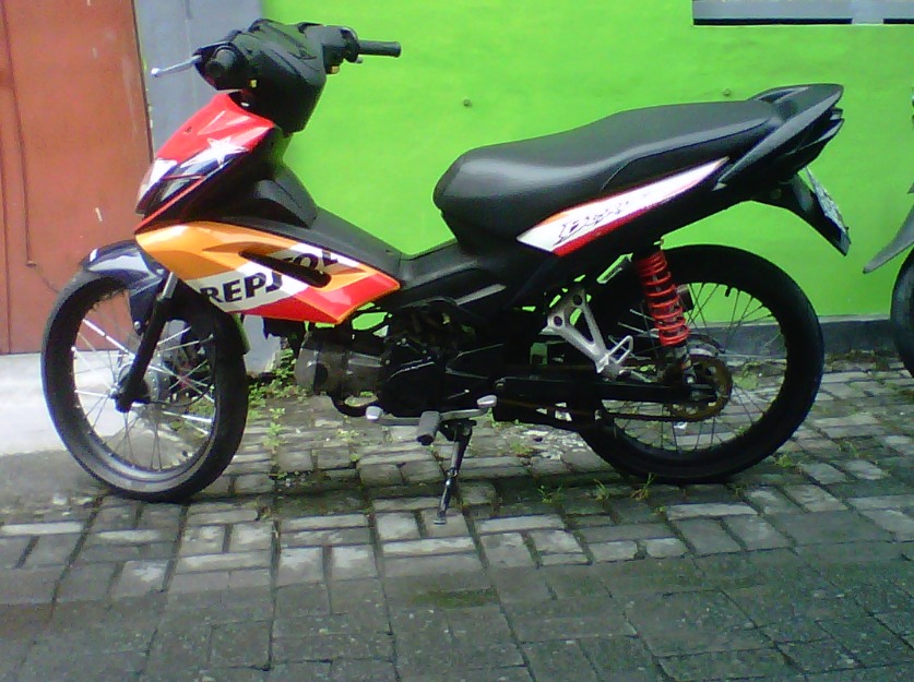 NY Modifikasi  motor  HONDA  BLADE  100R