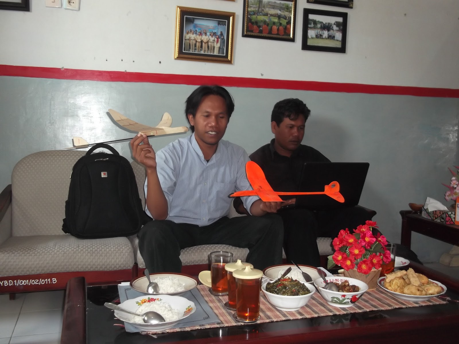 Membuat Pesawat Model Kayu  Balsa  SMK PENERBANGAN LOMBOK 