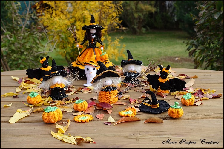 Poupée sorcière Halloween