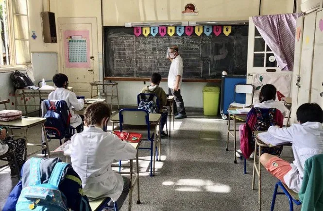 Sindicato califica de "irresponsable" al gobierno de Mendoza y exige suspensión de clases presenciales