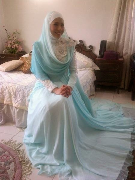 25 Contoh Model Baju Pengantin Muslim Warna Biru 