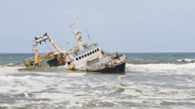 12 KORBAN KAPAL PENYEBERANGAN YANG KARAM DI SUNGAI KAPUAS DITEMUKAN MENINGGAL DUNIA