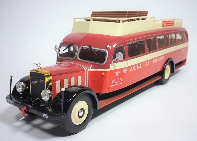 Hispano-Suiza T-69. Nº 61 de la colección Autobus & Autocars Du Monde, de Hachette.