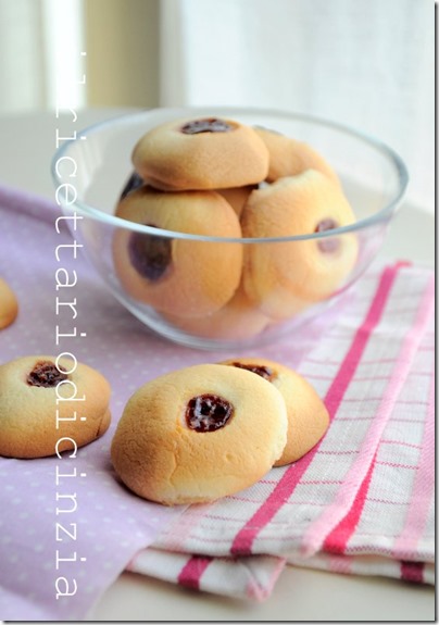 le tettine, biscottini alla confettura di lamponi