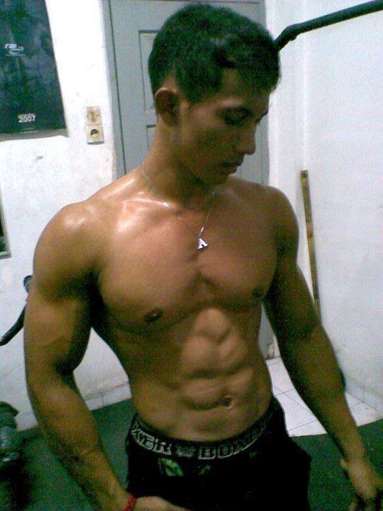 Cowok GYM 2022 pria Sixpack