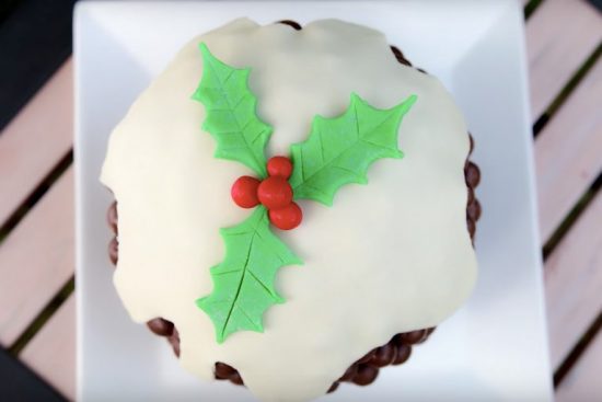 How To Make The Legendary Christmas Malteser Cake
