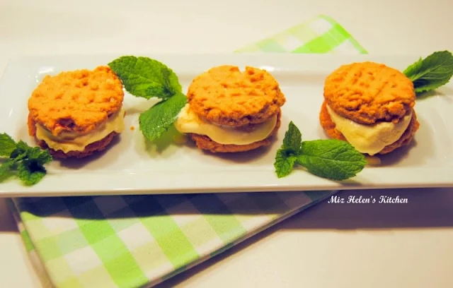 Peanut Butter Ice Cream Sandwich Bites at Miz Helen's Country Cottage