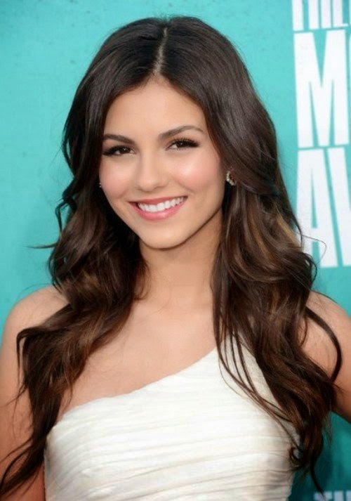 10 Trendy Long Wavy Hairstyles 2015