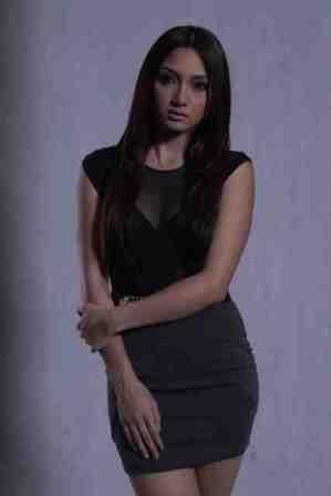 Iya Villania as Atty Scarlet Saavedra