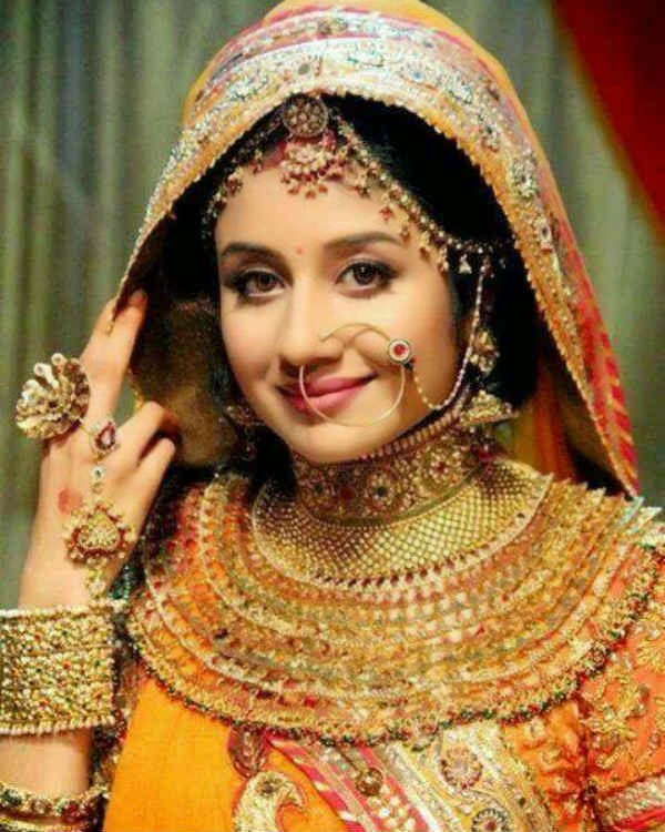 http://cuyexsputra.blogspot.com/2015/01/sinopsis-serial-antv-jodha-akbar-episode-423.html