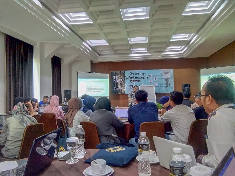 Bekraf Workshop Writerpreneur Bogor 2019: Berkarya Itu Harus Totalitas