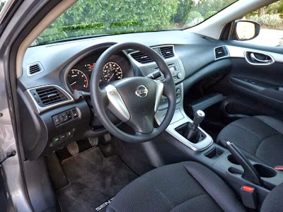 Novo Nissan S 2014 - interior