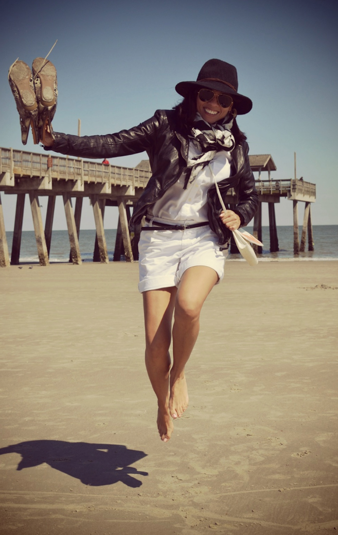 WHITE SHORTS STREET STYLE