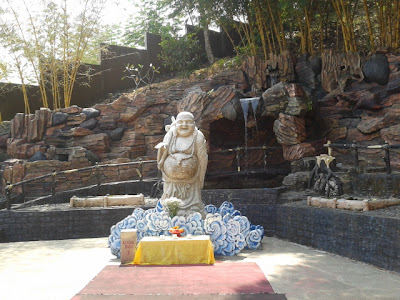 Primbon donit: Vihara Nam Hai Kwan Se Im Pu Sa Pelabuhan 