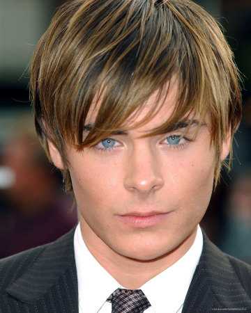 zac efron haircut. Zac Efron Takes Pictures With