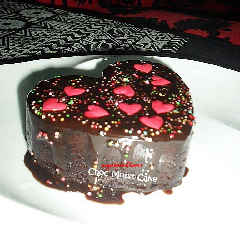 :: Seindah Bicara Sesedap Rasa ::: Moist Choc Cake lagi 