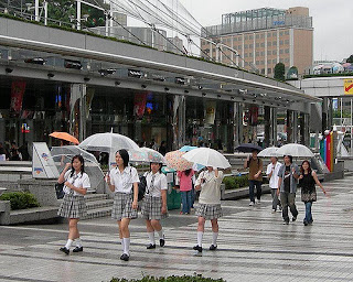 Alasan Siswi di Jepang Senang Mengenakan Rok Pendek