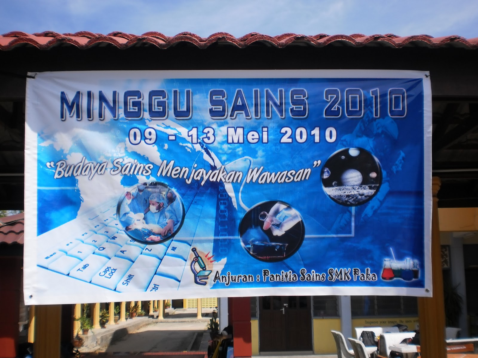 Panitia Sains SMK Paka: Kain Rentang Minggu Sains 2010